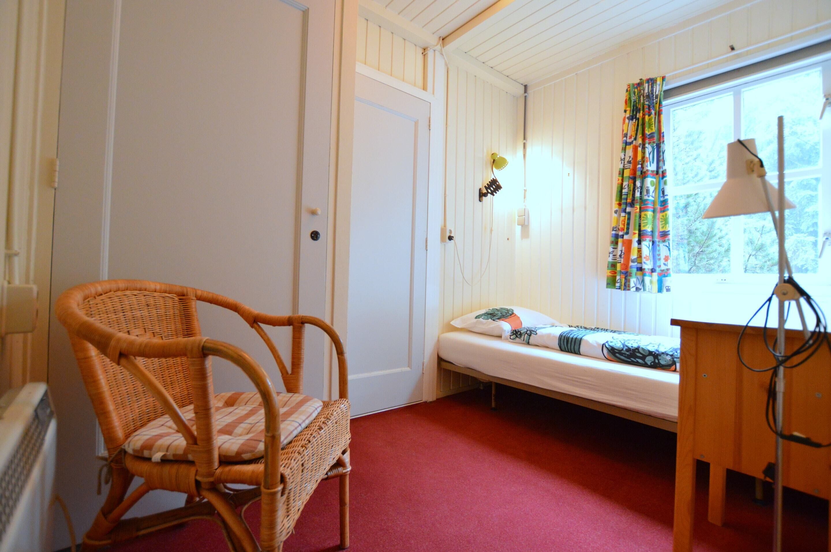 House | 3 bedrooms, individually furnished, bed sheets