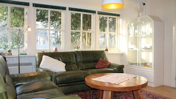 House | Living room