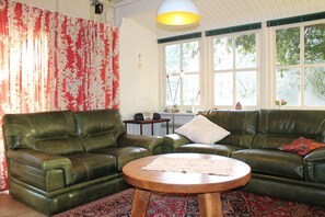 House | Living room - Holiday Home in Maarheeze Near Forest (Maarheeze)