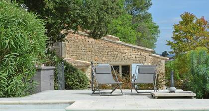 Cozy Villa in Ménerbes With Swimming Pool