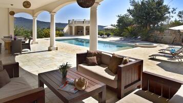 Biệt thự | Ban công