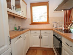 Apartment | Eigene Küche | Mikrowelle, Ofen, Geschirrspüler