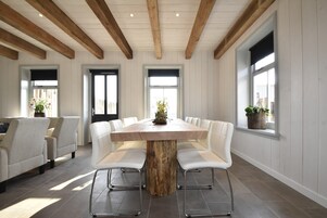 House | Dining