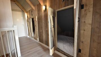 Huis | 4 slaapkamers, individueel gemeubileerd, beddengoed