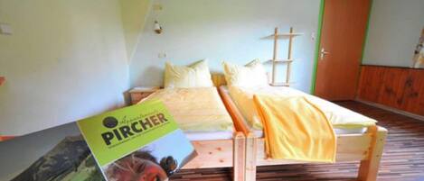 Apartment | 1 bedroom, individually furnished, bed sheets