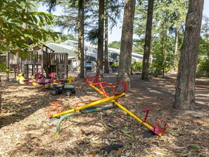 House | Garden - Cozy Holiday Home in Nunspeet near Forest (Nunspeet)