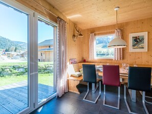Alpehytte | Stue | Pejs
