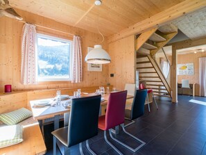 Chalet | Eigene Küche | Kühlschrank, Mikrowelle, Ofen, Geschirrspüler