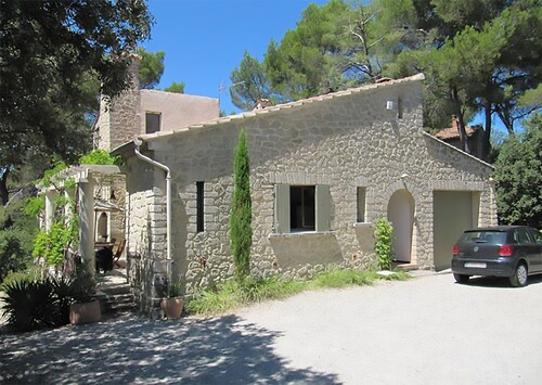 Villa in Crillon-le-brave Near Mont Ventoux
