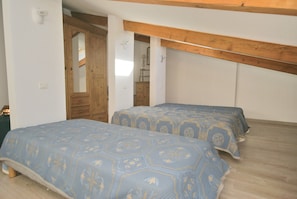 Villa | 5 slaapkamers, individueel gemeubileerd, een strijkplank/strijkijzer