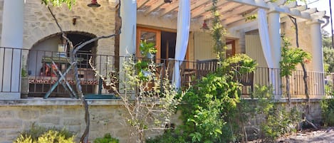 Villa | Exterior