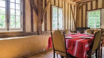 Rumah | Tempat makan
