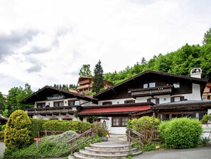 Exterior - Beautiful Holiday Home in Tyrol With Private Garden (Kirchberg in Tirol)