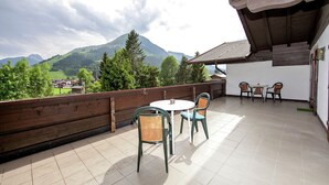 House | Balcony - Beautiful Holiday Home in Tyrol With Private Garden (Kirchberg in Tirol)