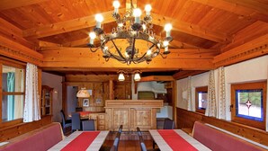 Dining - Beautiful Holiday Home in Tyrol With Private Garden (Kirchberg in Tirol)