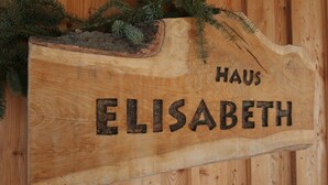 Exterior - Mountain Chalet in the lap of Luxury With Bubble Bath in Hohentauern (Hohentauern)