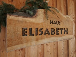 Unclassified image, 3 of 40, button - Mountain Chalet in the lap of Luxury With Bubble Bath in Hohentauern (Hohentauern)