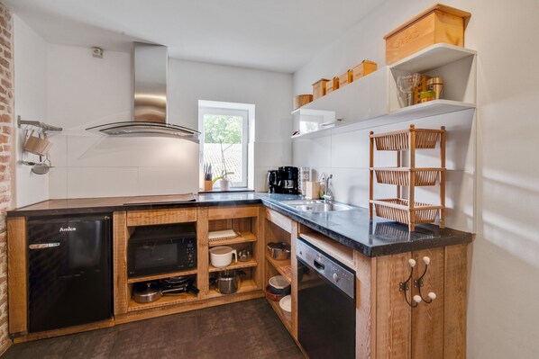 Apartment | Private kitchen | Highchair - Spacious Apartment near Town Center in Mesch (Eijsden)