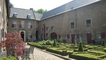 Apartment | Exterior