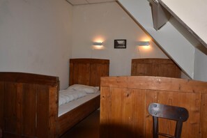 Hus | 12 soverom og individuelt innredet