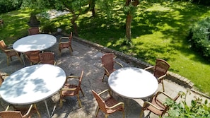 House | Balcony - Authentic Farmhouse in Pingjum With Hot Tub (Pingjum)