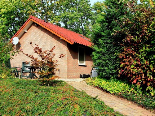 Detached Bungalow With Stove Located in the Betuwe