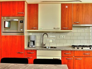 Nhà | Bếp riêng | Lò vi sóng, bếp nấu 