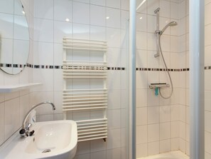 House | Bathroom