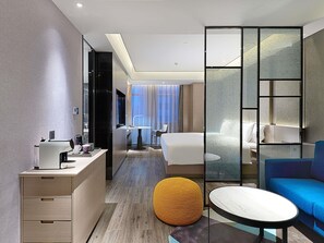 Laptop workspace, free WiFi, bed sheets - Mercure Yinchuan Xinhua (Yinchuan)