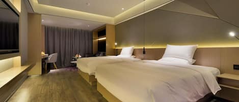 Family Room, 2 Double Beds (Classic) | Laptop workspace, free WiFi, bed sheets