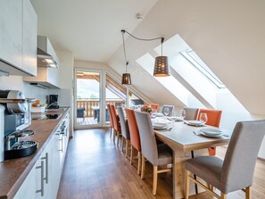 Apartamento | Cozinha privada | Cadeirão de bebê