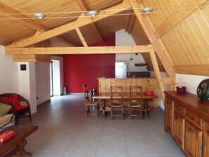 Dining - Holiday Home in Ardeche Near Chateau de Ventadour (Lalevade-d'Ardeche)