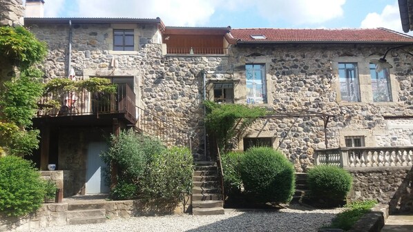 House | Exterior - Holiday Home in Ardeche Near Chateau de Ventadour (Lalevade-d'Ardeche)