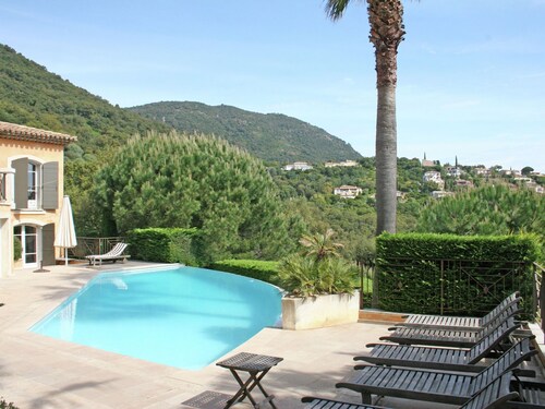 Beautiful Villa With Swimming Pool in Cavalaire-sur-mer