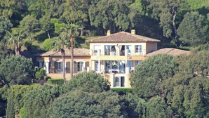 Unclassified image, 2 of 33, button - Beautiful Villa With Swimming Pool in Cavalaire-sur-mer (Cavalaire-sur-Mer)