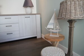 House | Living room - Holiday Home in Egmond by the Beach (Egmond aan Zee)