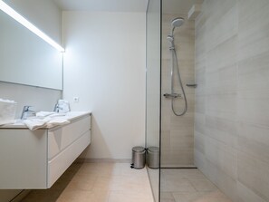 Apartment | Badezimmer