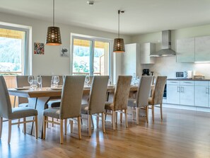 Dining - Spacious Apartment in Gosau near Ski Area (Gosau)