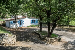 Exterior - Cottage With River Views, Uzer (Uzer)