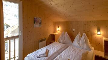 Chalet | 4 Schlafzimmer, individuell eingerichtet, Bettwäsche