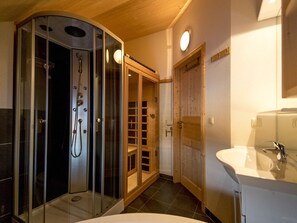 Chalet | Bathroom