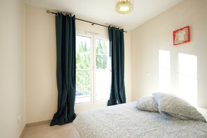 Villa | 3 bedrooms - Villa With Marina View (Aigues-Mortes)