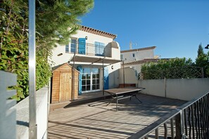 Villa | Exterior - Villa With Marina View (Aigues-Mortes)