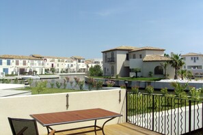 Balcony - Villa With Marina View (Aigues-Mortes)