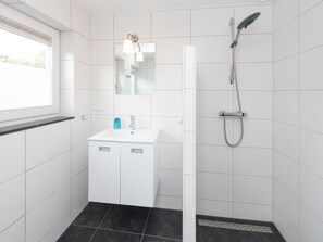 Apartment | Badezimmer