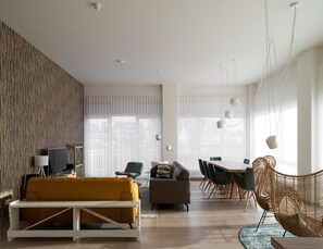 Living room - Luxurious Penthouse With 3 Bathrooms, Near the Sea (Cadzand-Bad)