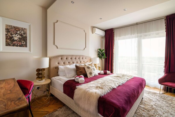 Deluxe Apartment, 2 Bedrooms, Balcony, City View