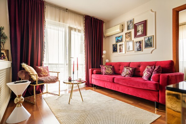 Deluxe Apartment, 2 Bedrooms, Balcony, City View | Balcony view