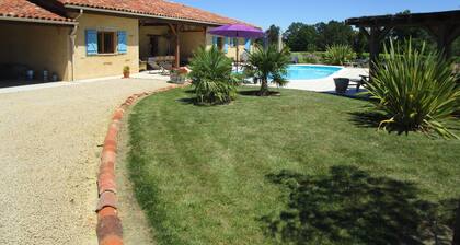 Quaint Villa in Bourrouillan With Private Terrace