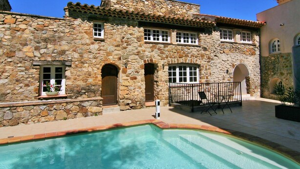 Unclassified image, 1 of 28, button - Beautiful House With Dishwasher Near the Popular St. Maxime (Plan-de-la-Tour)